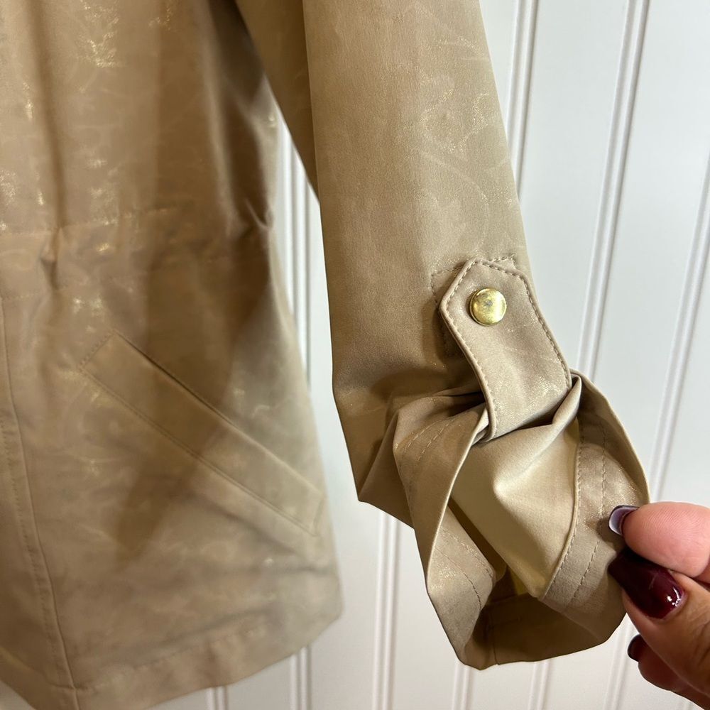 Zenergy by chicos Elegant Beige Utility Jacket for Women - Picture 5 of 15